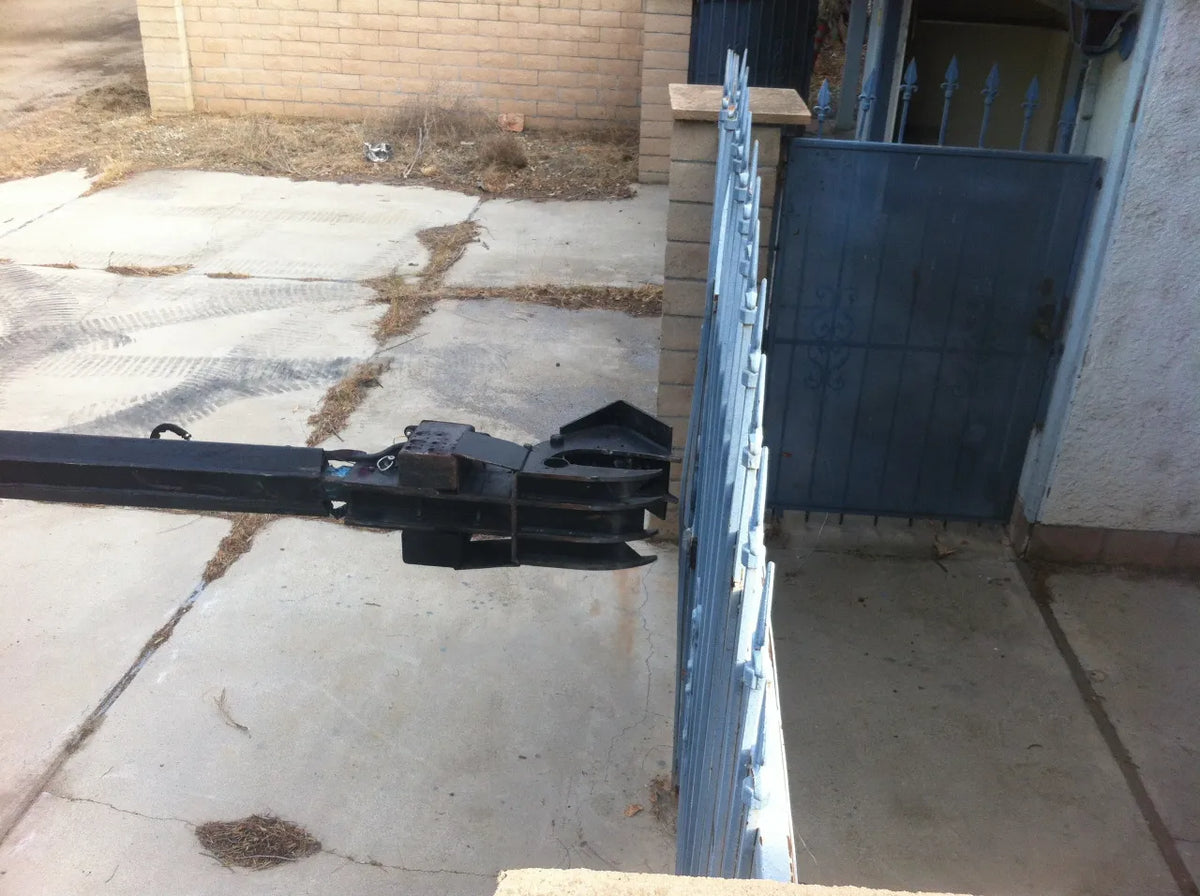 EZ Spot UR Attachment Tactical Equipment Line | Scorpion Penetrator & Bulldog Claw Series | 127° Rotating Base | Lifting Capacity 5,000 lbs | 20–30 GPM | 60–100 HP | For MRAPs, Armored Tactical Vehicles & Skid Steers