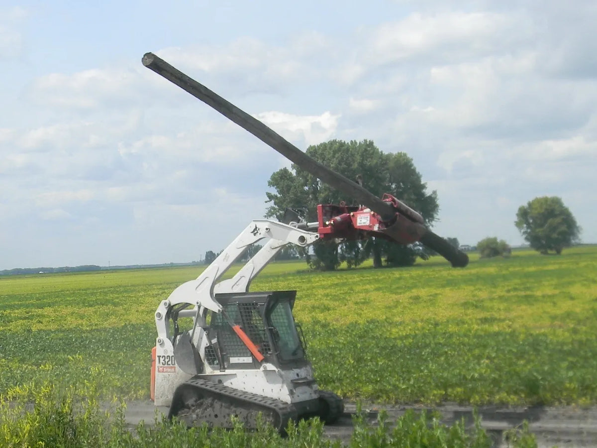 Ez Spot Ur Attachment Heavy Duty Pole Setter | Model EZ-HD08 | Jaw Opening 21" | 20–30 GPM | 3–5 Tons | For Skid Steer, Compact Track Loaders, Wheel Loaders, Excavators, Mini Excavators, Telehandlers & Backhoes
