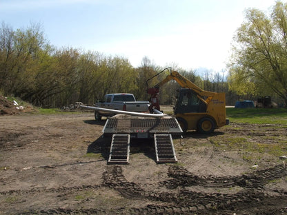 Ez Spot Ur Attachment Heavy Duty Pole Setter | Model EZ-HD08 | Jaw Opening 21" | 20–30 GPM | 3–5 Tons | For Skid Steer, Compact Track Loaders, Wheel Loaders, Excavators, Mini Excavators, Telehandlers & Backhoes