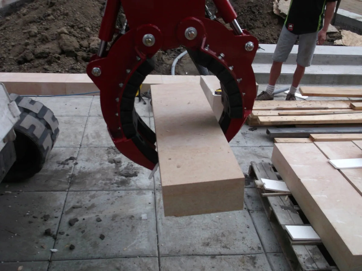 Ez Spot UR Attachment 3 Finger Rock & Tree Hand | Model EZ-0010 | 20–30 GPM | 3–5 Tons | For Skid Steer, Compact Track Loaders, Wheel Loaders, Excavators, Mini Excavators, Telehandlers & Backhoes