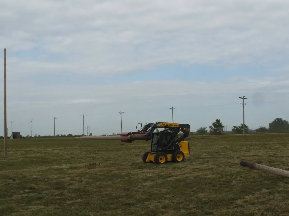 Ez Spot Ur Attachment Heavy Duty Pole Setter | Model EZ-HD08 | Jaw Opening 21" | 20–30 GPM | 3–5 Tons | For Skid Steer, Compact Track Loaders, Wheel Loaders, Excavators, Mini Excavators, Telehandlers & Backhoes