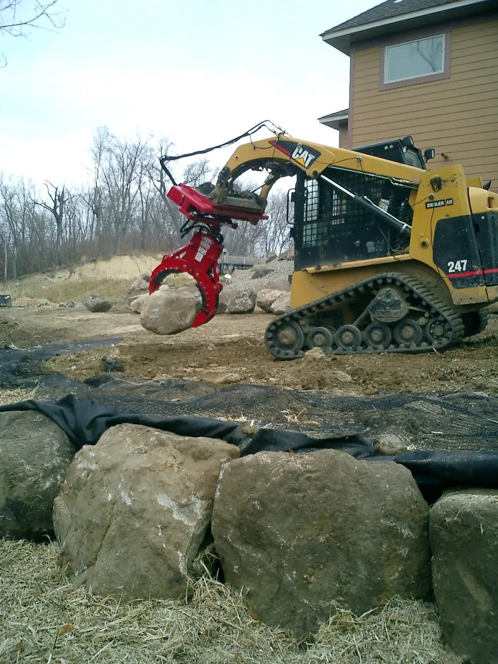 Ez Spot UR Attachment 3 Finger Rock & Tree Hand | Model EZ-0010 | 20–30 GPM | 3–5 Tons | For Skid Steer, Compact Track Loaders, Wheel Loaders, Excavators, Mini Excavators, Telehandlers & Backhoes