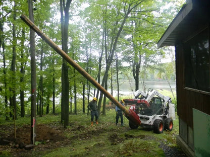 Ez Spot Ur Attachment Heavy Duty Pole Setter | Model EZ-HD08 | Jaw Opening 21" | 20–30 GPM | 3–5 Tons | For Skid Steer, Compact Track Loaders, Wheel Loaders, Excavators, Mini Excavators, Telehandlers & Backhoes