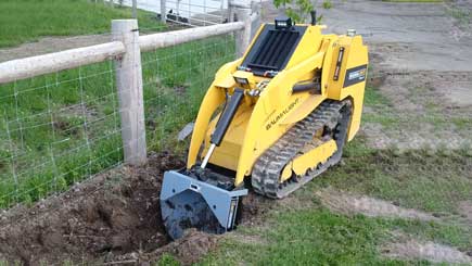 Baumalight Mini Track Loader | Model TRL630D | 24.8 HP Kubota | 2-Speed | 10.5 GPM