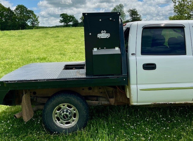 Stull Feeders Grain/Cube Auger Feeders | Model 1100, 1200, 1600 & 2100 LB | 12V | Up To 25 HP | For Truck