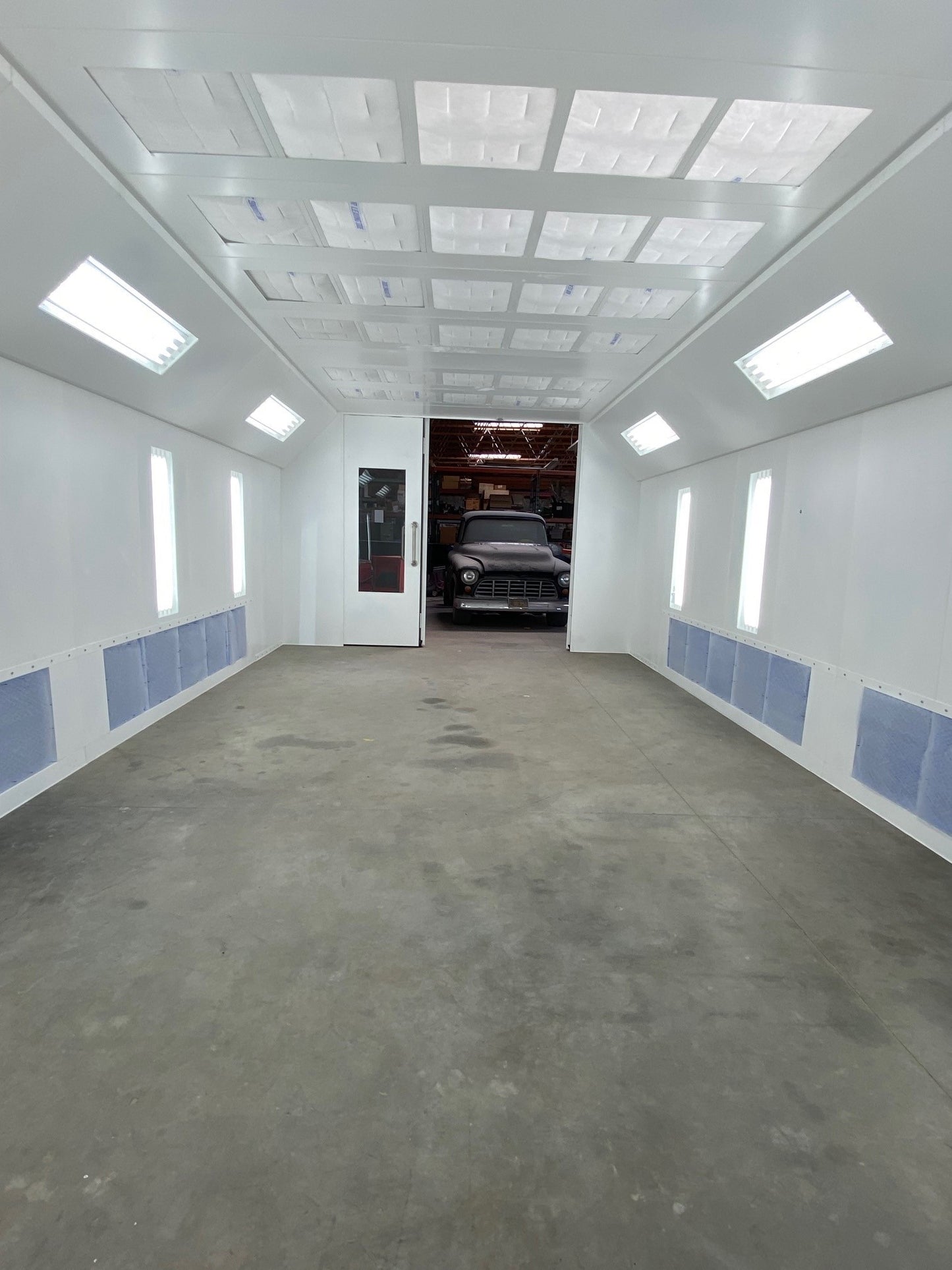 Platinum Finishing Paint Booth Systems Industrial Size Platinum Edition Truck Side Down Draft Paint Booth