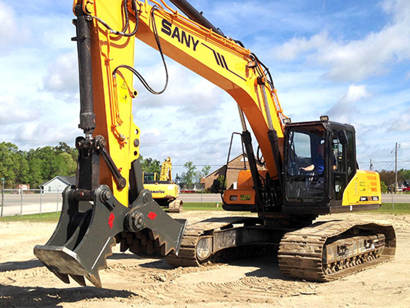 Solesbee's Concrete Crusher with Replaceable Teeth for Excavator