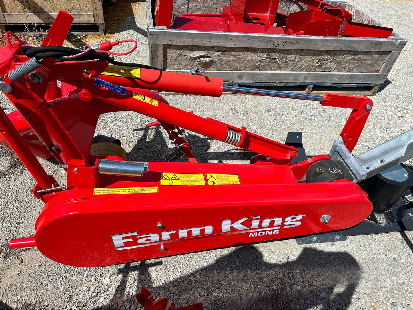 Farm King Disc Mowers | Model MDN-6 | Working width 8' 1" | Weight 1,058 Lbs | Horsepower 45 HP | For Tractors