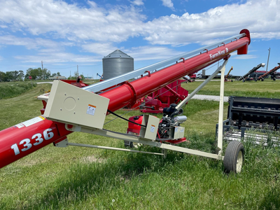 Farm King Conventional Auger | Model 1336 | Tube Width 13