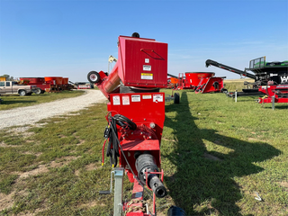 Farm King Back-saver Grain Auger | Model 1684 | Size 16" x 84" | PTO Horsepower 150 Hp | For Tractors