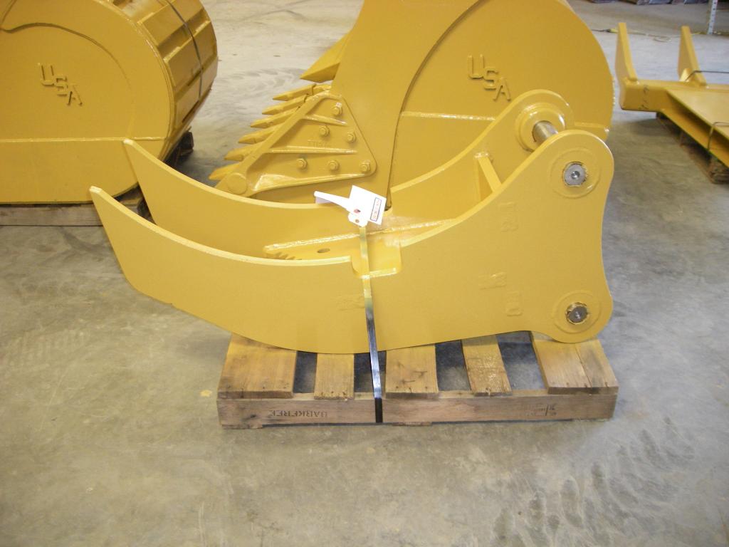 IS ATTACHMENT AR400 STEEL TREE STUMPER FOR 24000 TO 60000 LB EXCAVATOR