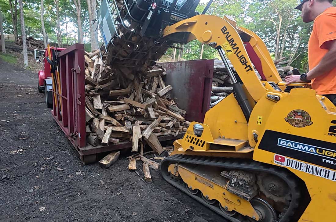 Baumalight Mini Track Loader | Model TRL630D | 24.8 HP Kubota | 2-Speed | 10.5 GPM