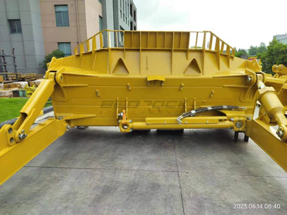 Bedrock Attachments Heavy-Duty U Blade | Model BBD8U | Width: 177.2" | Weight: 4,850kg | For Bulldozer