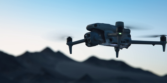 DJI | Essential Matrice 4T | Thermal Recovery Kit | 34 MPH Max Speed | 30MP Zoom | 3 Hours Flight Time | Wildlife & SAR