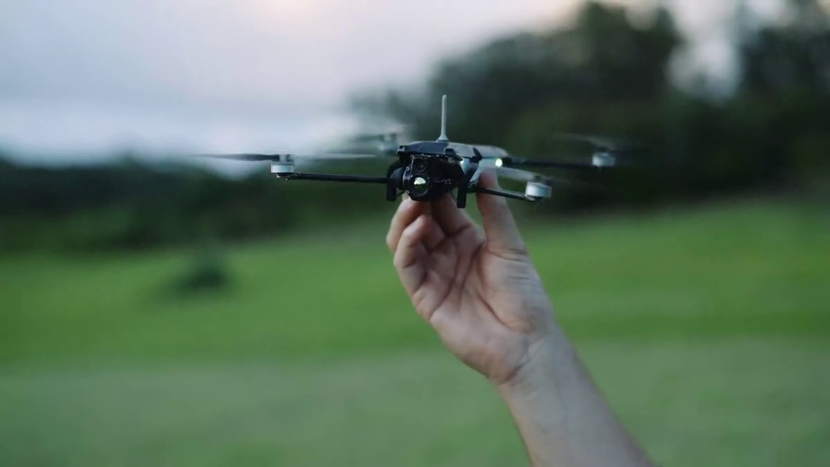 Vantage | Drone | Model Trace UAV Bundle Pro | Wisp Advanced | 12.1 in Wingspan | 2.4GHz Hexaband Radio | Flight Time 40 Min | 2.2 lb Payload | For Tactical Recon, Public Safety & Surveillance