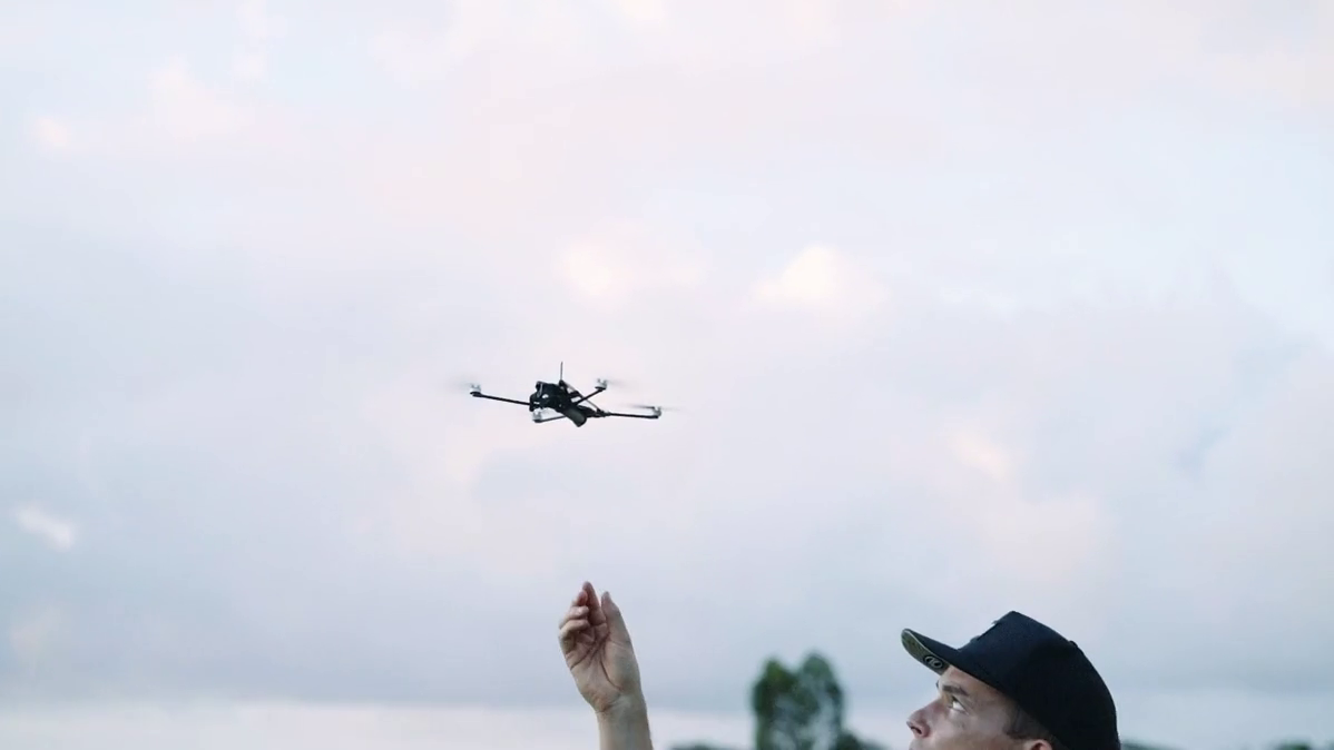 Vantage | Drone | Model Trace UAV Bundle Pro | Wisp Advanced | 12.1 in Wingspan | 2.4GHz Hexaband Radio | Flight Time 40 Min | 2.2 lb Payload | For Tactical Recon, Public Safety & Surveillance