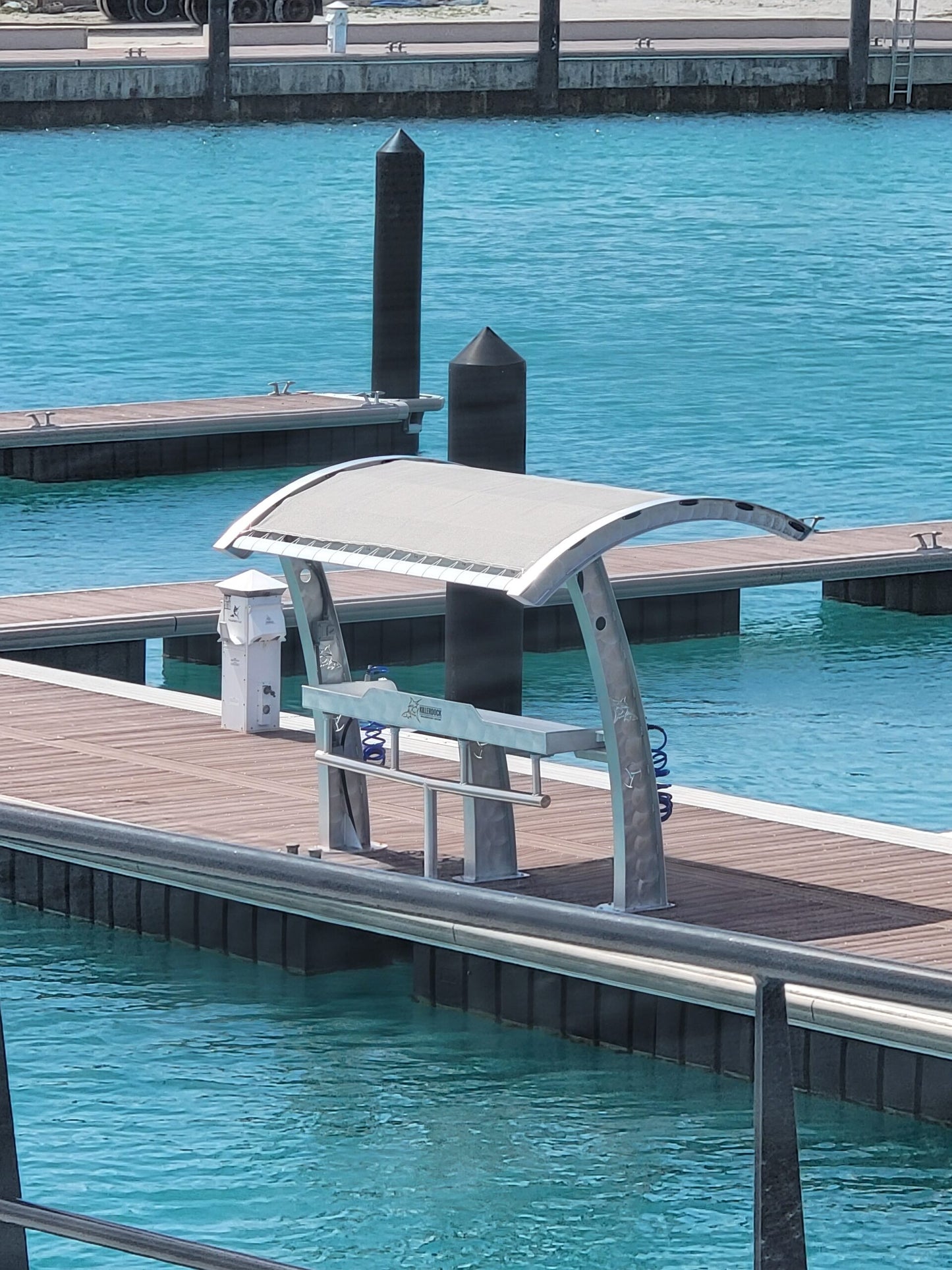 Killer Dock Fish Cleaning Station | Model Walker’s Cay Slam 7 1/2 | Width 112.5" | Heavy-Duty Aluminum & HDPE | For Dock, Marina, Seawall & Patio