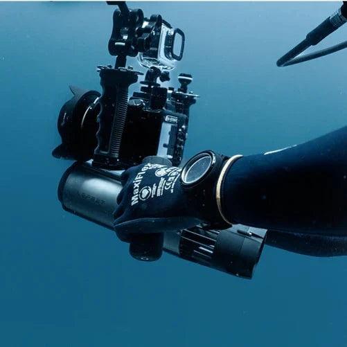 Lefeet Underwater Scooter | Model P1 Standard & P1 XR | Length 9.72"–15.79" | Width 12.40" | Height 5.12" | 9 & 13 kgf Thrust | 60m Depth | 60–90 Min Runtime | For Scuba, Freediving & SUP