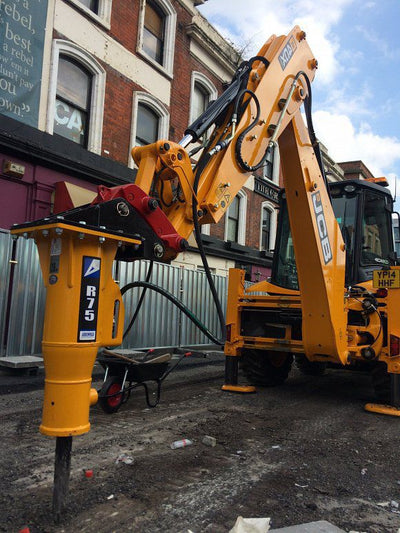 Arrowhead | Rockdrill’s Hydraulic Hammers | Models R75 & R90 | Max Energy 121–123 dB | Machine Size 6.5–13 Tons | For Backhoes