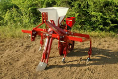 COVINGTON TP46P/COV5S PLANTERS ONE ROW WITH CULTIVATOR WITH POLY HOPPER (2) For Tractor