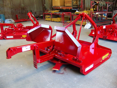 Brown Tree Cutter (Folding Deck) | Models TCF‑2620 & TCF‑2625 | Width 6' | 3‑Point Hitch Attachment | Horsepower 70–100 HP | For Tractor