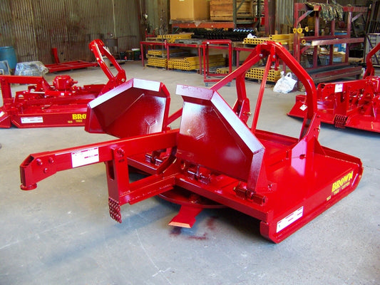Brown Tree Cutter (Folding Deck) | Models TCF‑2620 & TCF‑2625 | Width 6' | 3‑Point Hitch Attachment | Horsepower 70–100 HP | For Tractor