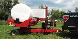 Anderson Farm King Combo Bale Wrapper 5'6" & 6' Bale Capacity | 75 Bales Per Hour | 13 Honda Engine